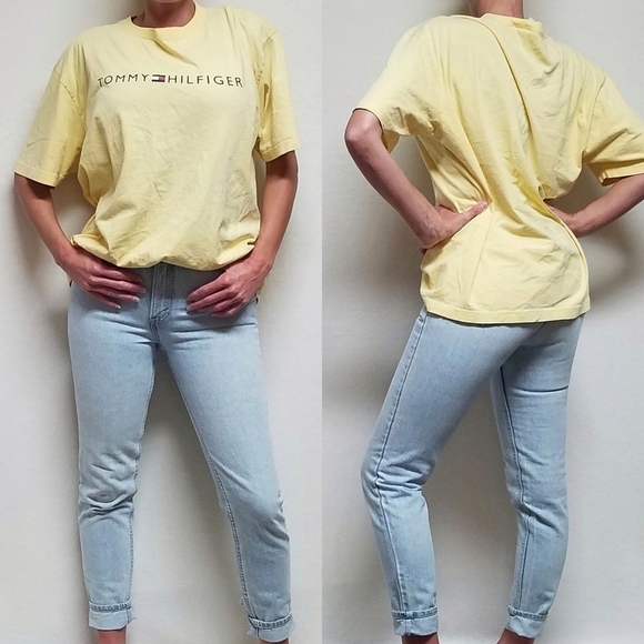 VINTAGE 90's/Y2K Tommy Hilfiger Butter Yellow Spell Out Short Sleeve Graphic Tee - Picture 1 of 12